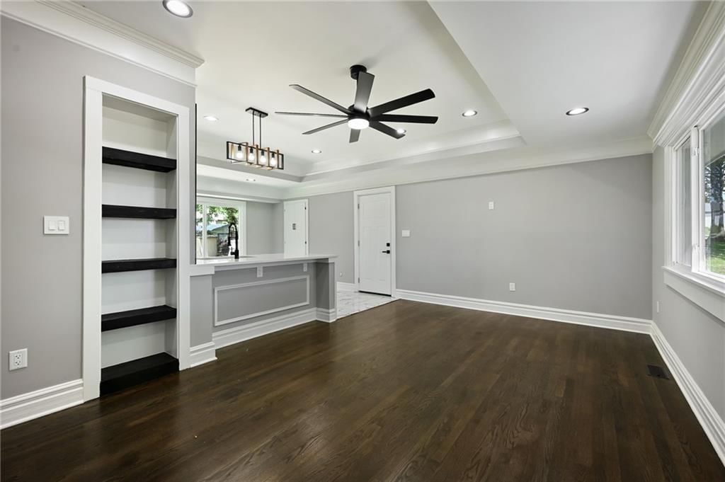 4312 S James Street — photo 5