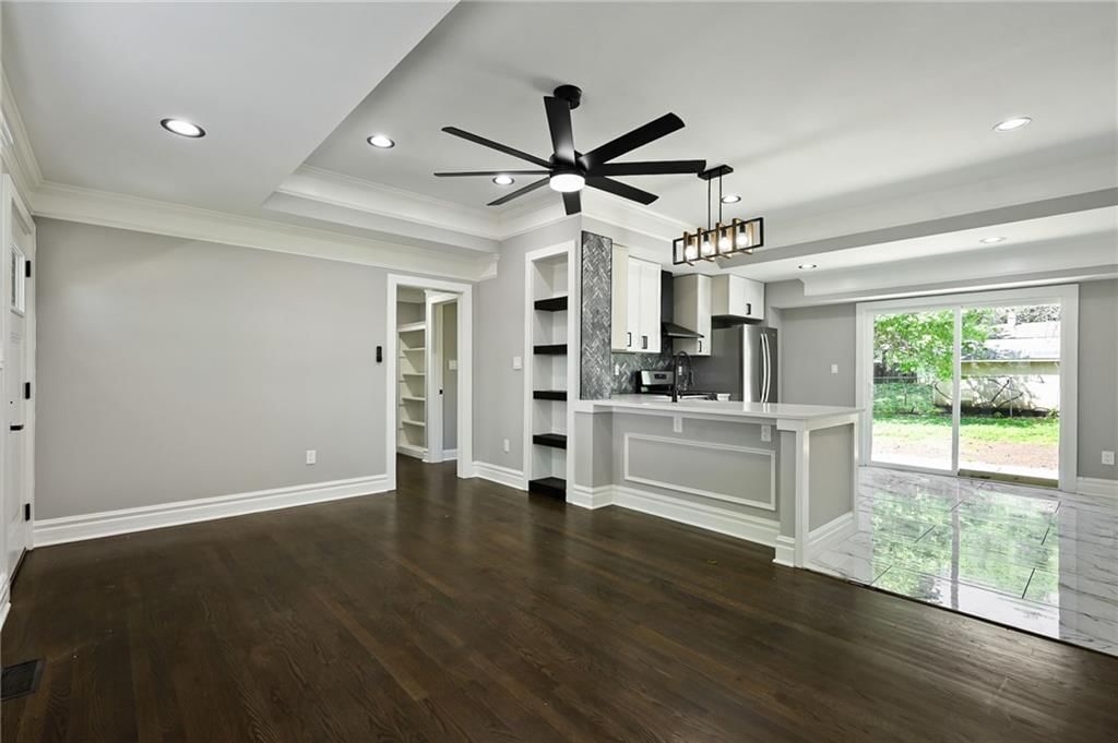 4312 S James Street — photo 6
