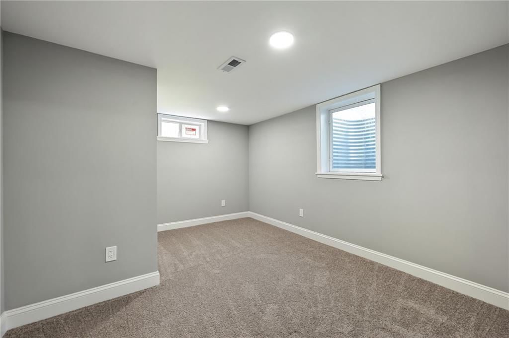 4312 S James Street — photo 22