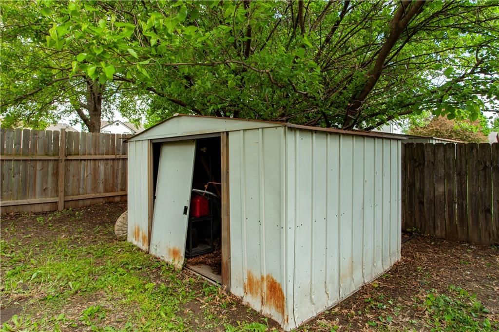 1906 Cheyenne Court — photo 24