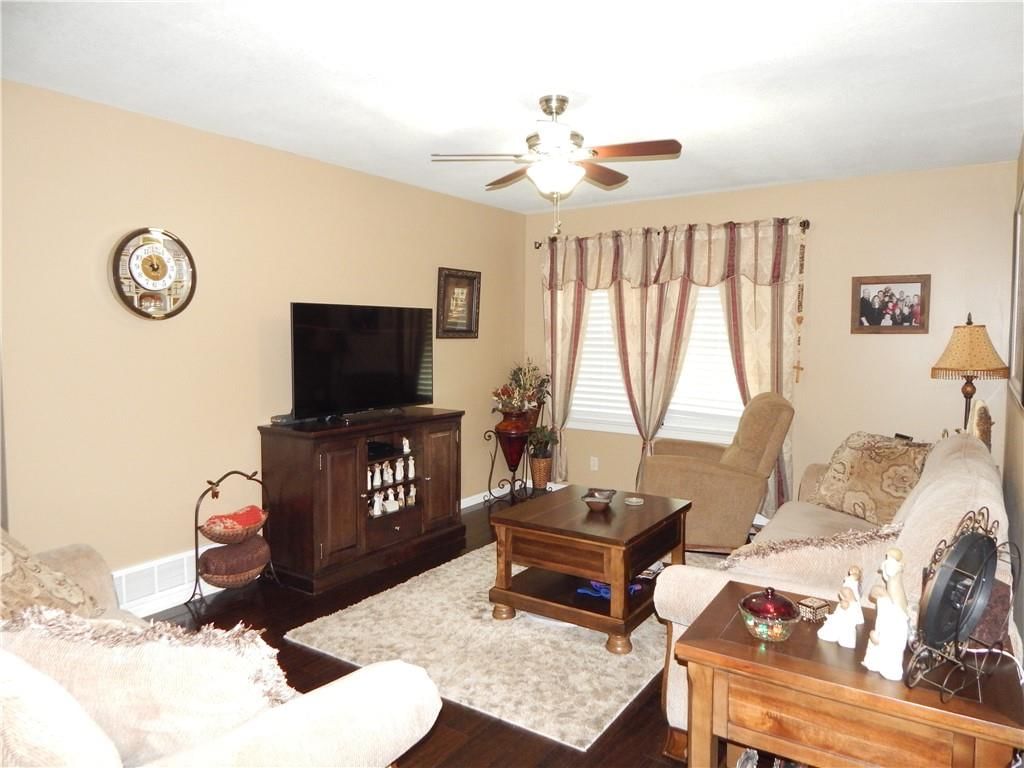 237 FAIRLANE Street — photo 5