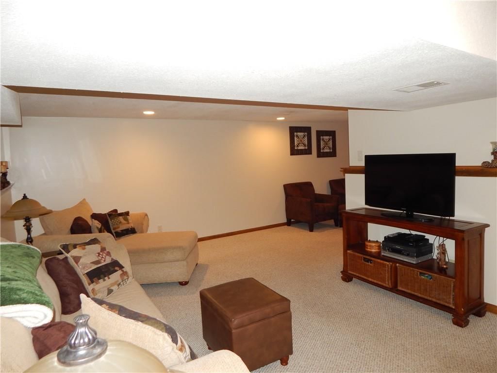 237 FAIRLANE Street — photo 29