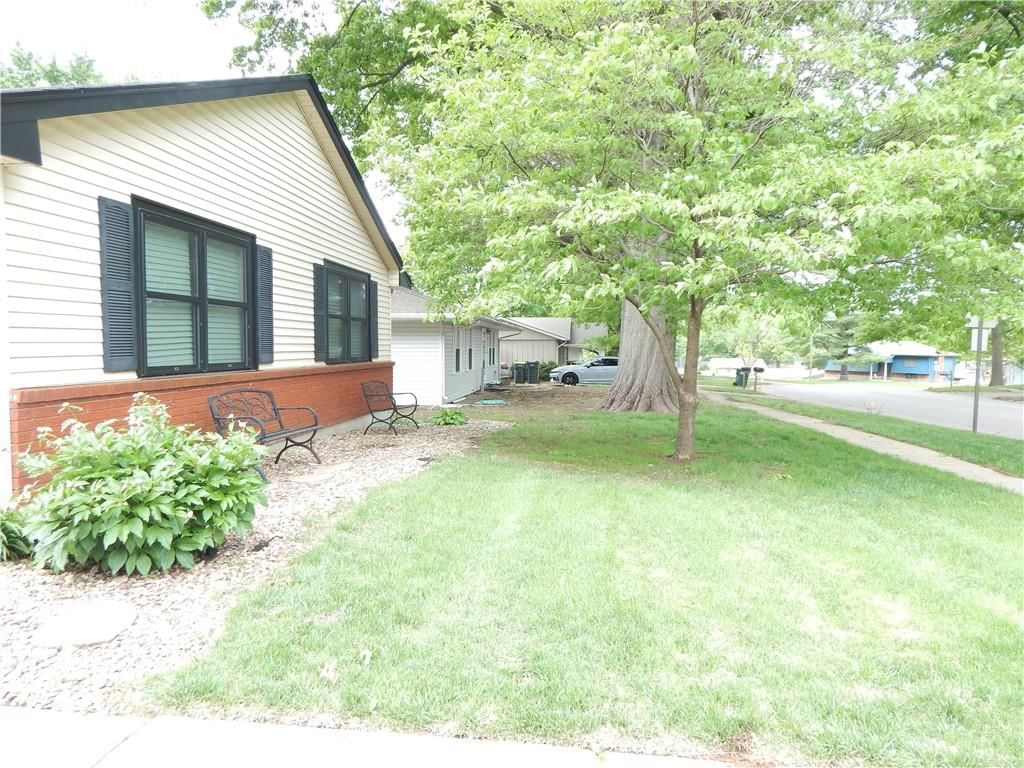 237 FAIRLANE Street — photo 41
