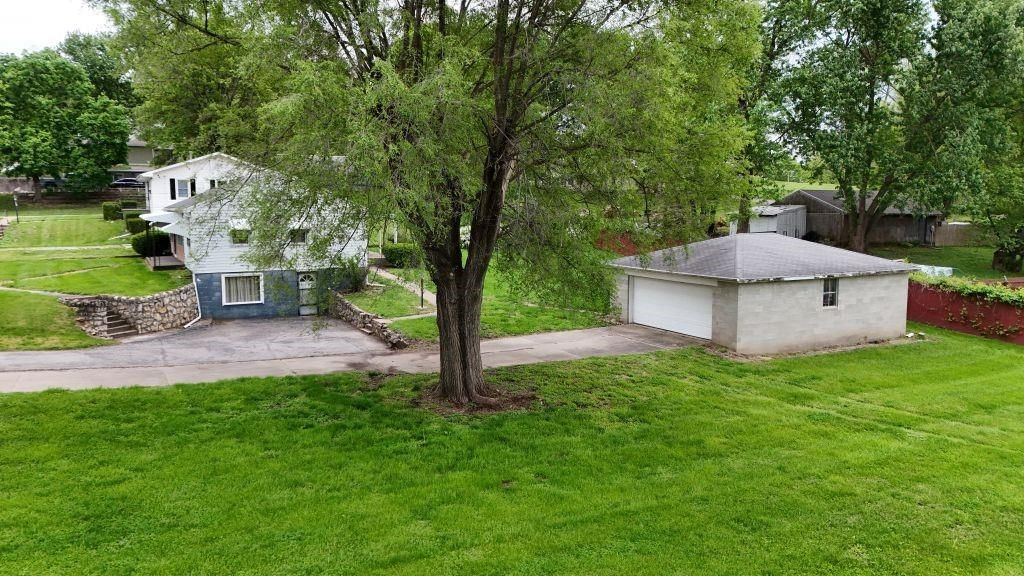 2802 Blackwell Road — photo 2