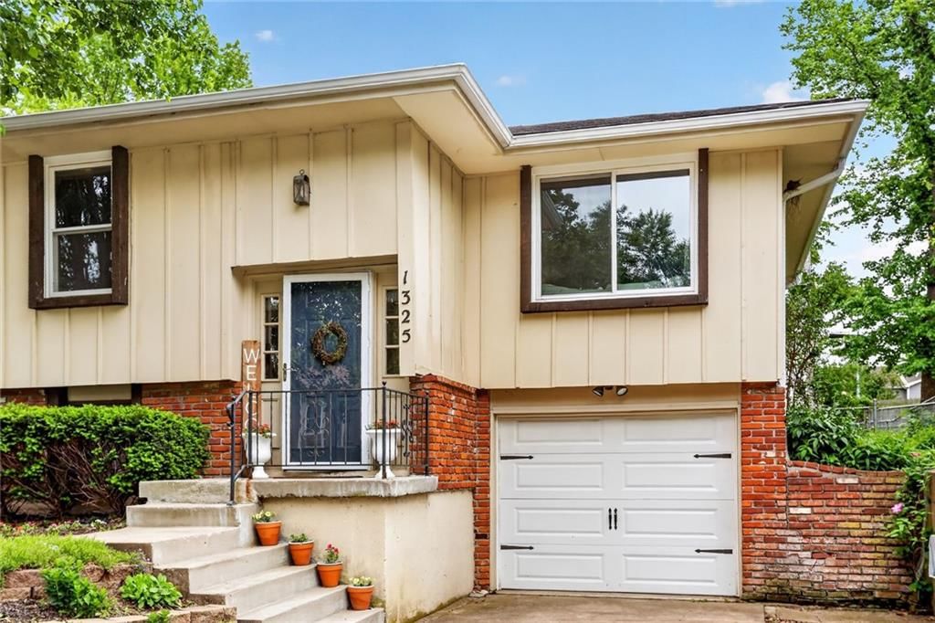 1325 E 123rd Street, Olathe, KS