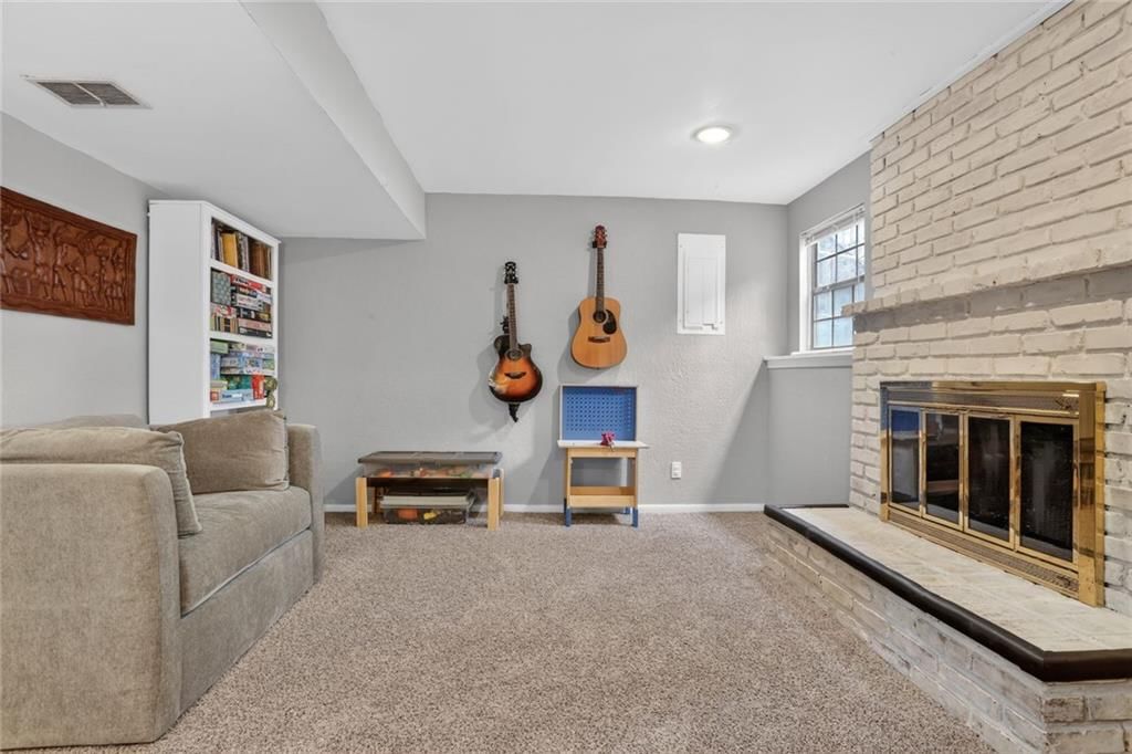 1325 E 123rd Street — photo 13