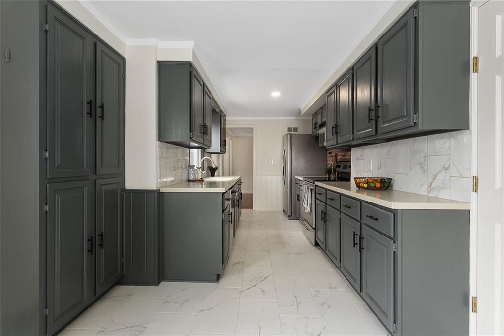 3316 W 75th Street — photo 12