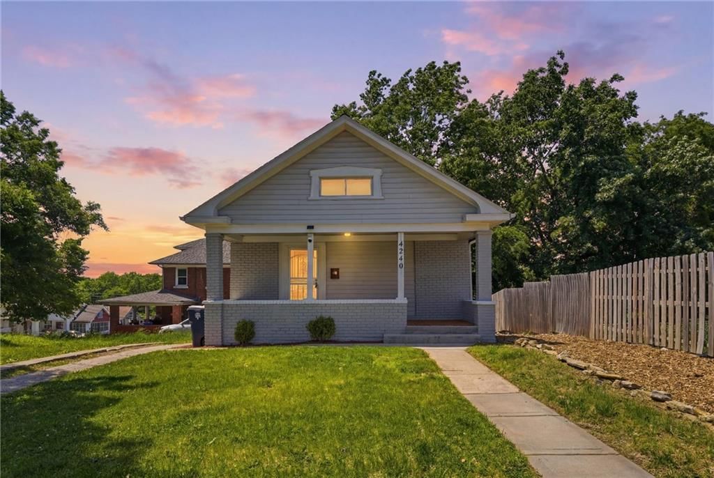 4240 Highland Avenue — photo 2