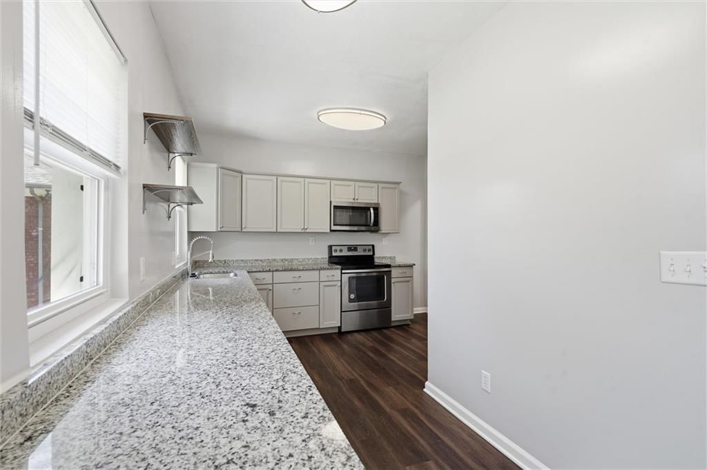 4240 Highland Avenue — photo 12