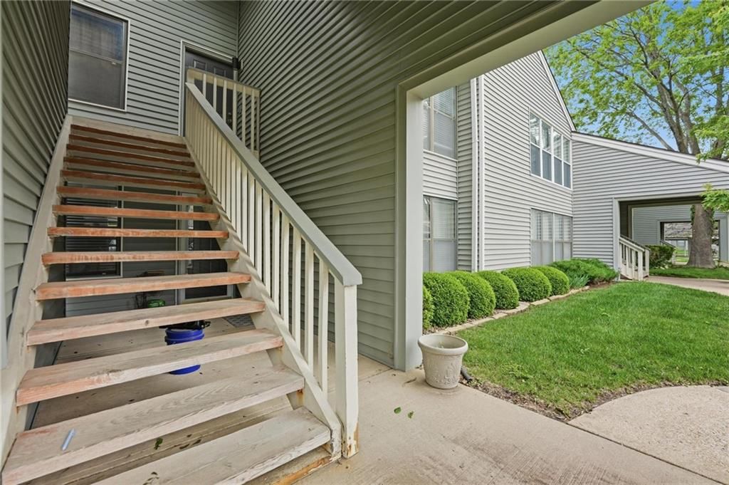 8861 W 106th Terrace — photo 26