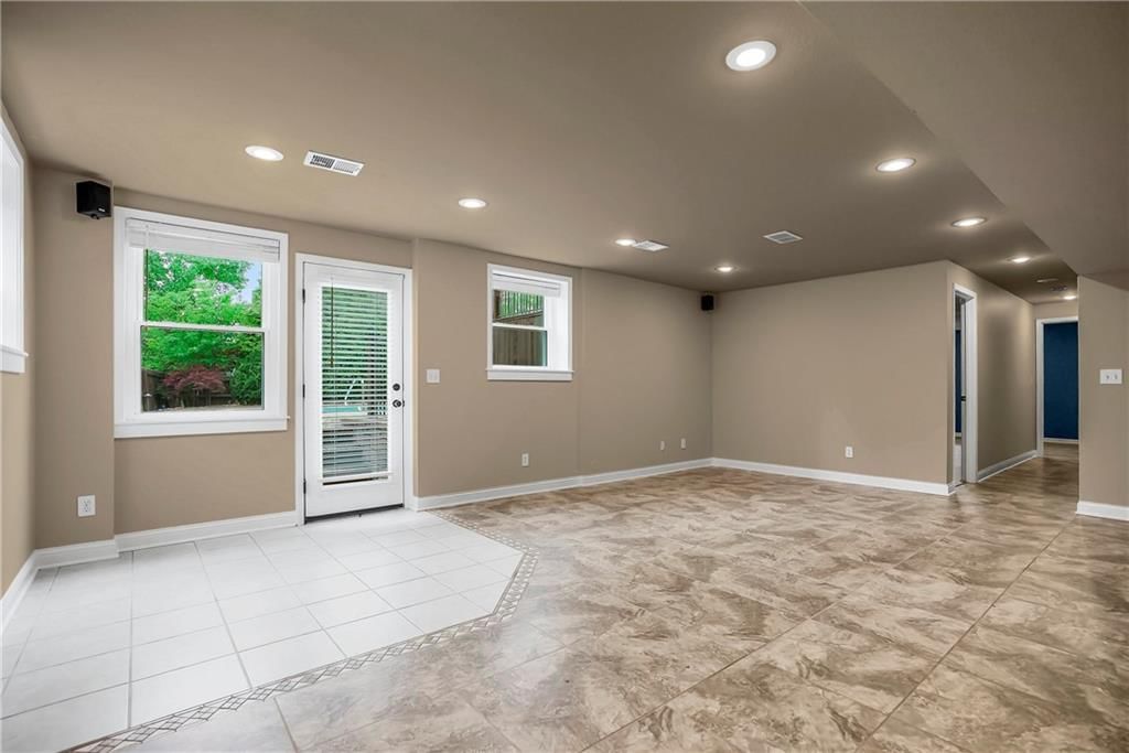13100 Woodward Street — photo 33