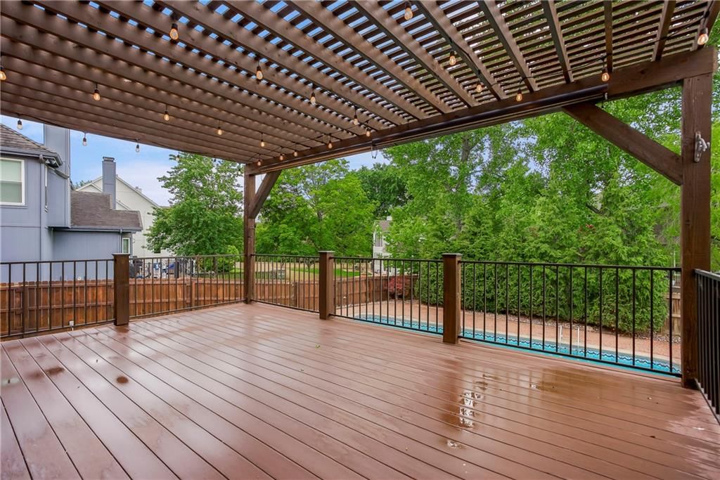 13100 Woodward Street — photo 46