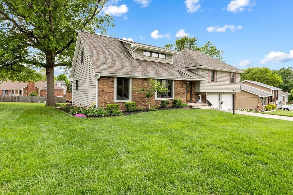506 Meadowcrest Court — photo 3