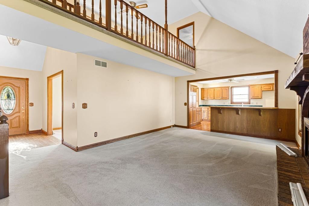 506 Meadowcrest Court — photo 9