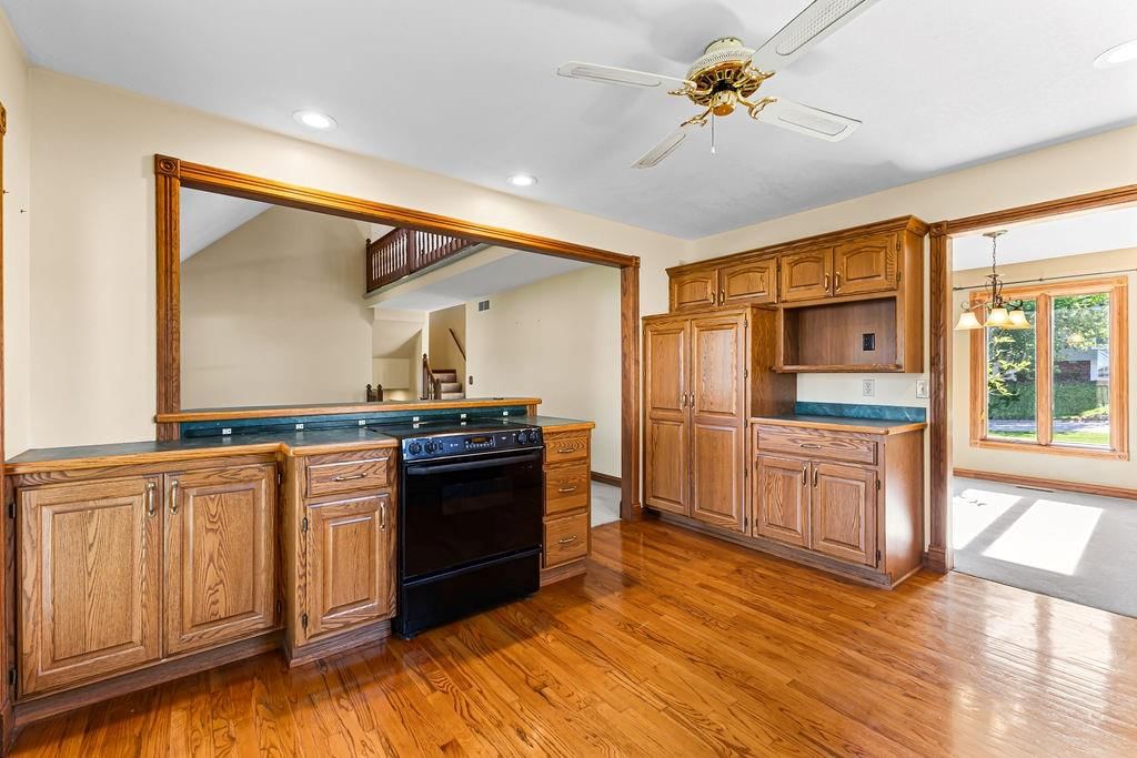 506 Meadowcrest Court — photo 13