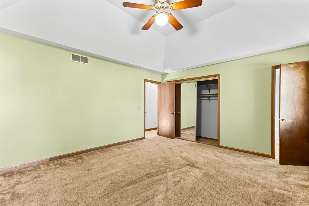 506 Meadowcrest Court — photo 23