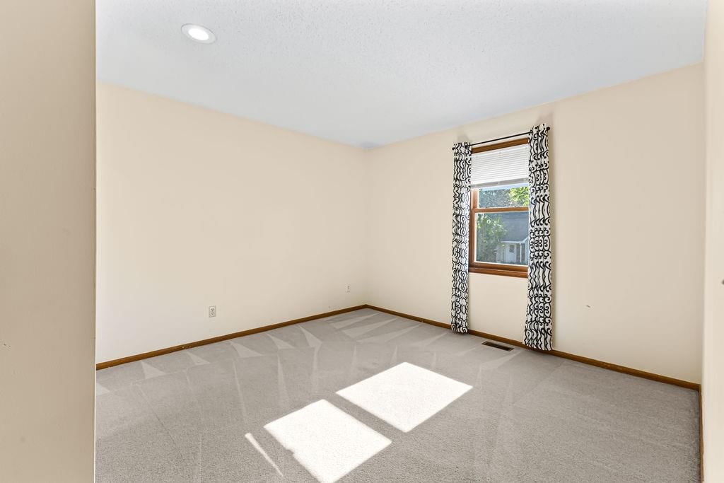 506 Meadowcrest Court — photo 26