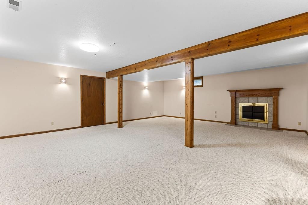 506 Meadowcrest Court — photo 40