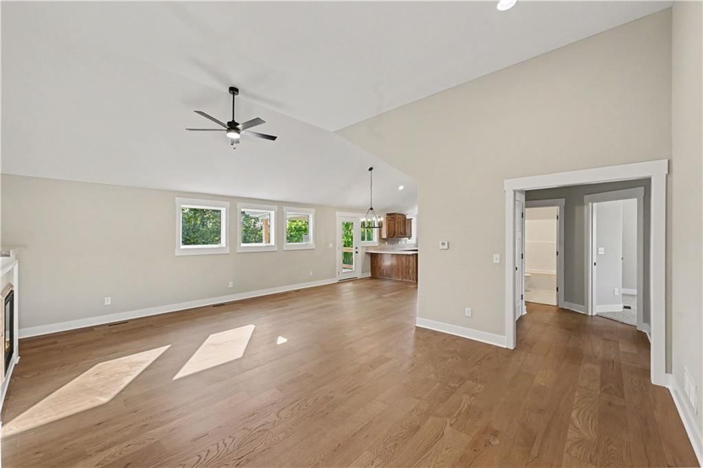 Photo 7 of 33 - 12408 Morgan Street, Excelsior Springs, MO 64024