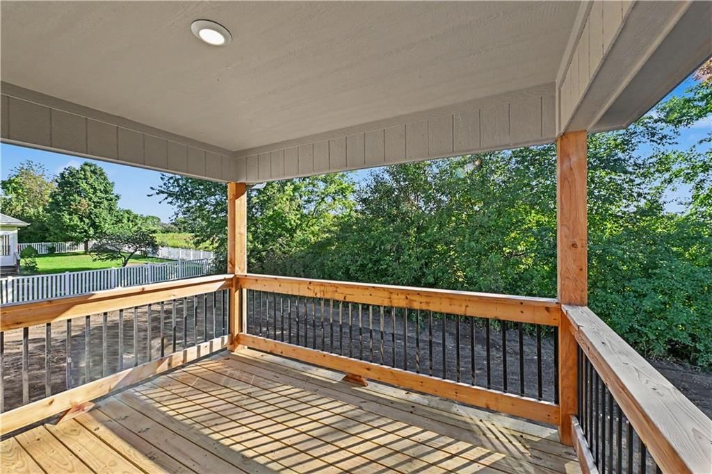 Photo 25 of 33 - 12408 Morgan Street, Excelsior Springs, MO 64024