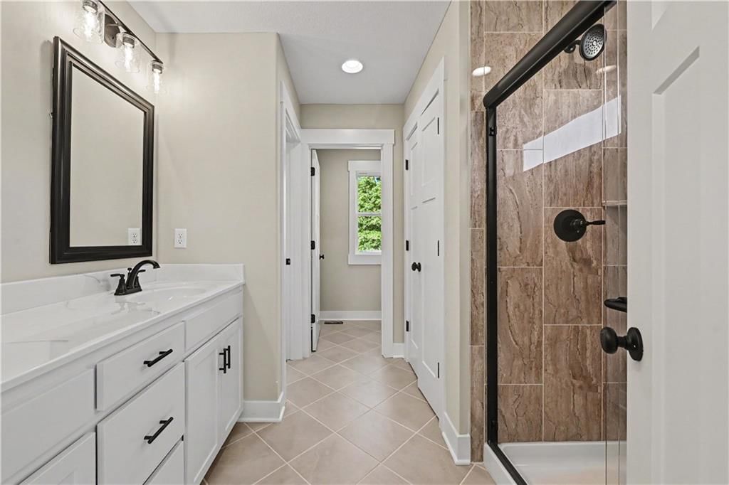 Photo 16 of 33 - 12408 Morgan Street, Excelsior Springs, MO 64024