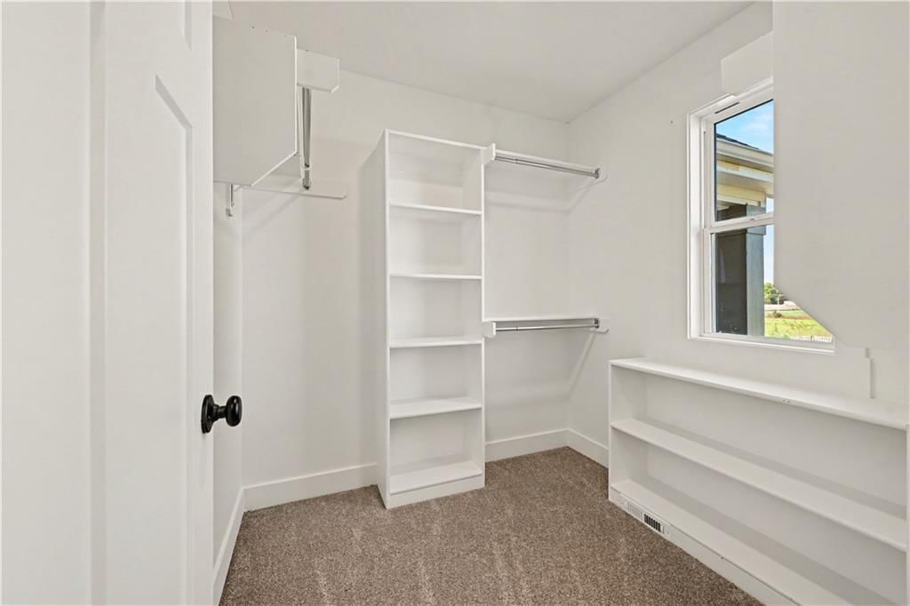 Photo 17 of 33 - 12408 Morgan Street, Excelsior Springs, MO 64024
