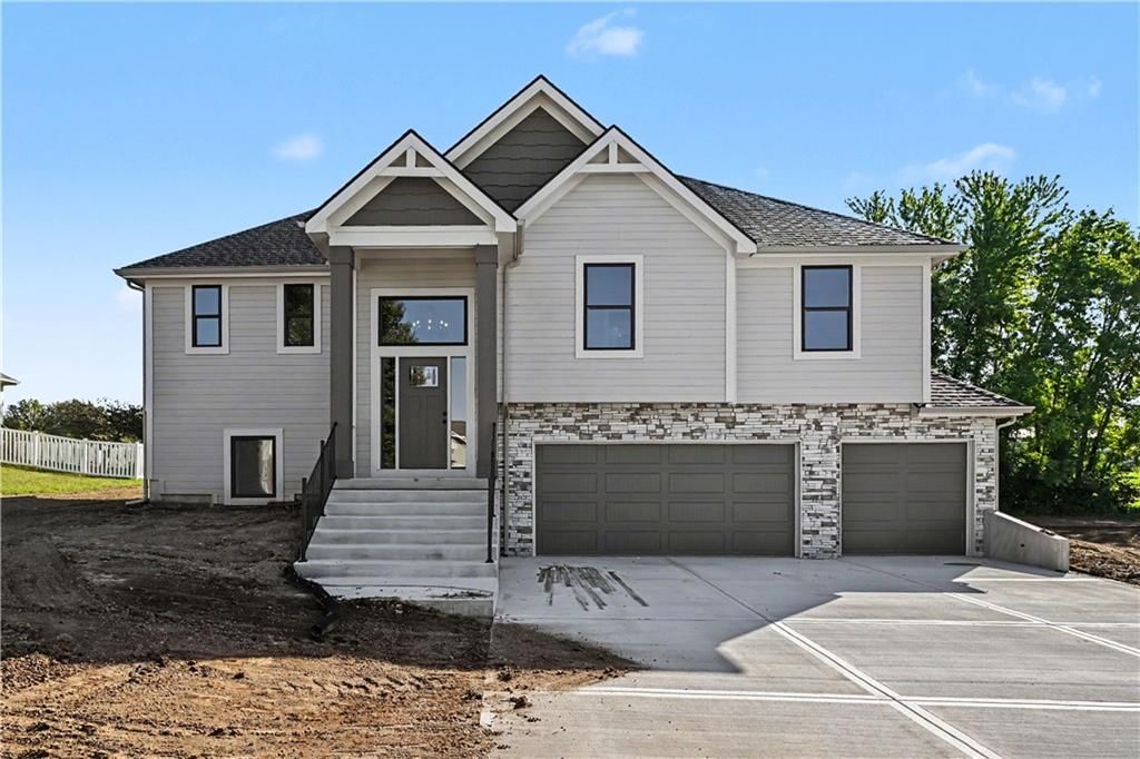 12408 Morgan Street, Excelsior Springs, MO: listing photo 2