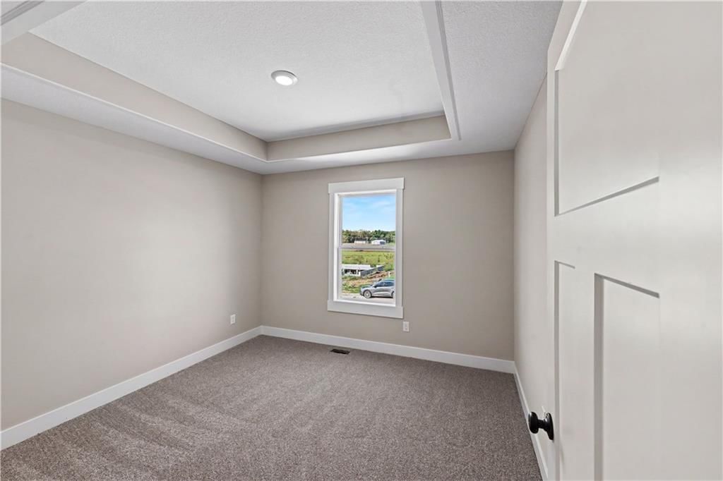 Photo 20 of 33 - 12408 Morgan Street, Excelsior Springs, MO 64024