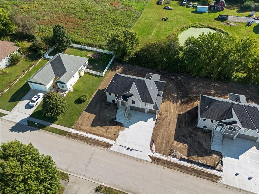 Photo 31 of 33 - 12408 Morgan Street, Excelsior Springs, MO 64024
