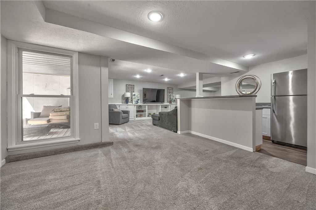 10781 Oakmont Street — photo 20