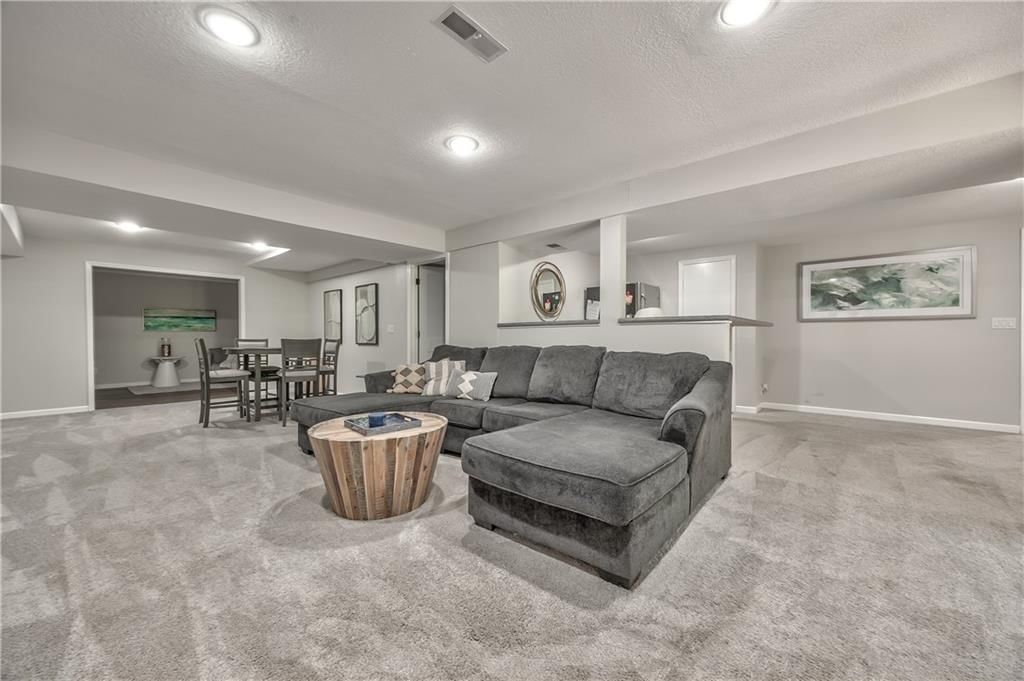10781 Oakmont Street — photo 22