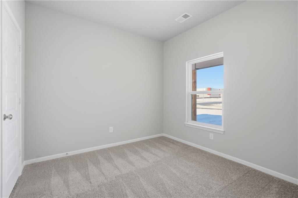 19459 Lincoln Street — photo 15