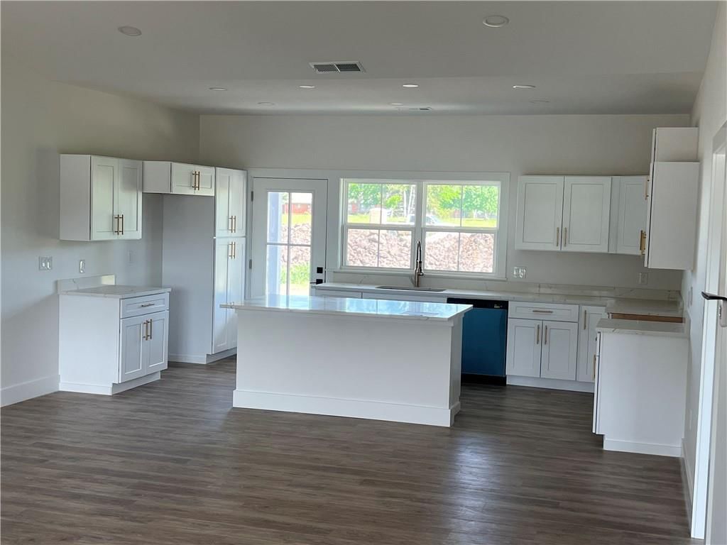 500 Catalpa Street — photo 6