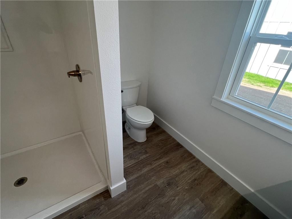 500 Catalpa Street — photo 18