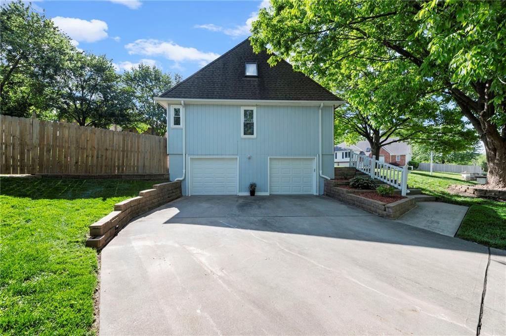 5313 Mccoy Street — photo 10