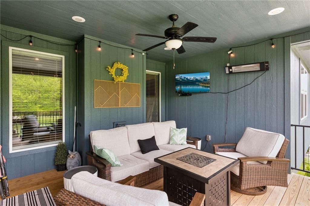 2104 Foxtail Drive — photo 18