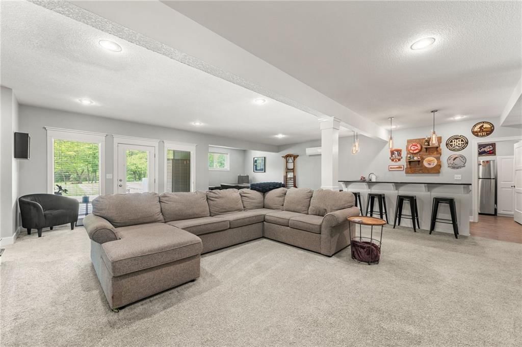 2104 Foxtail Drive — photo 36