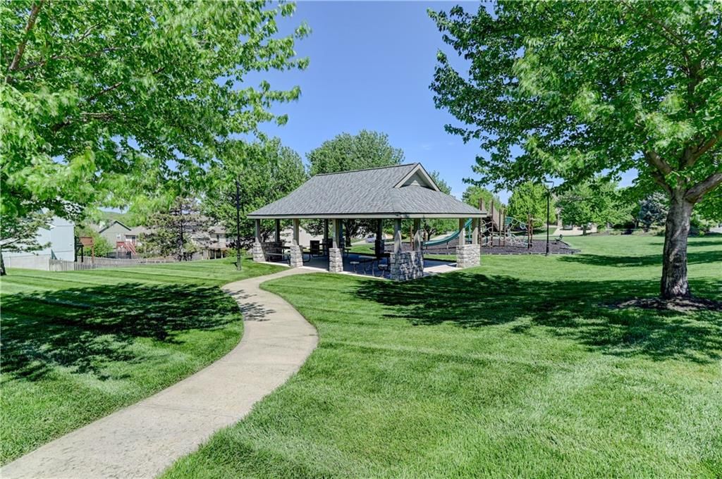 4523 Edgehill Street — photo 3