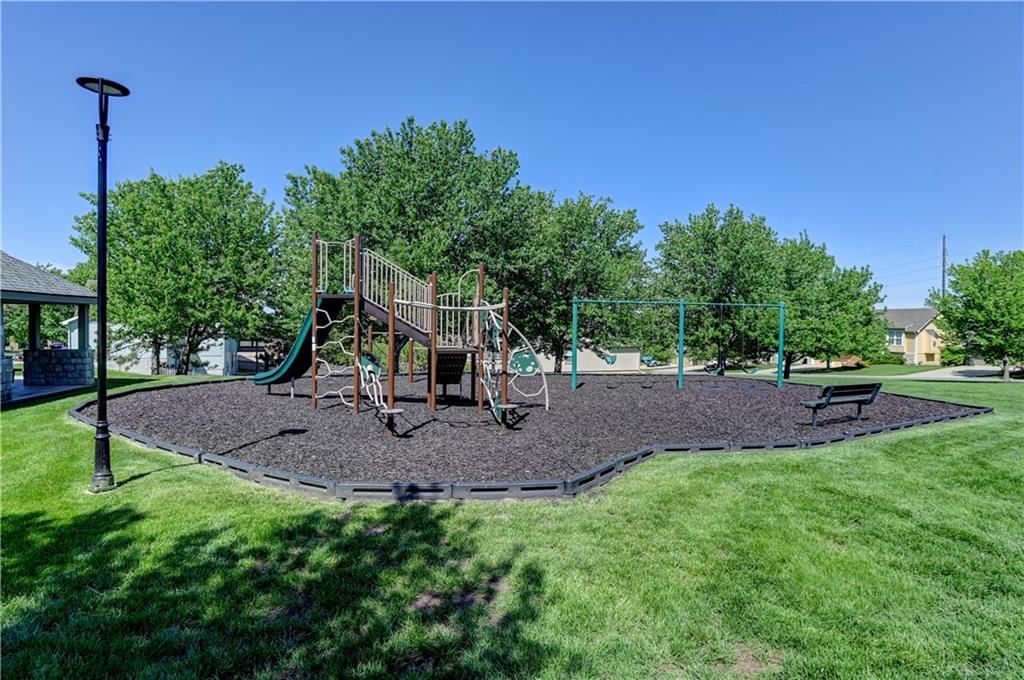 4523 Edgehill Street — photo 4