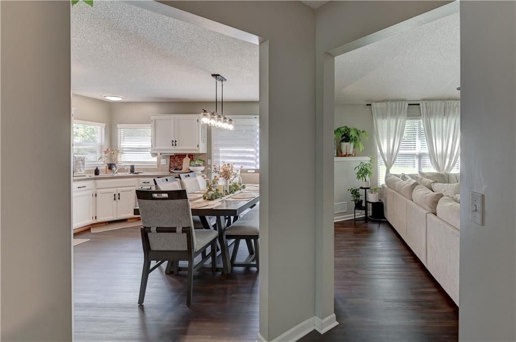 4523 Edgehill Street — photo 18