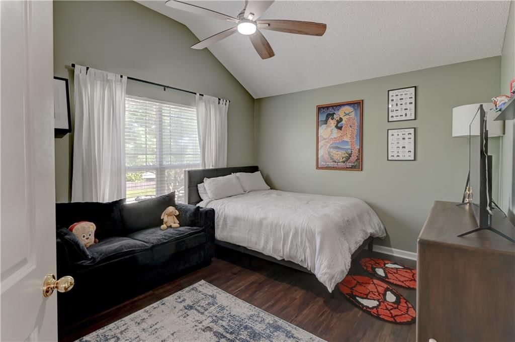 4523 Edgehill Street — photo 20