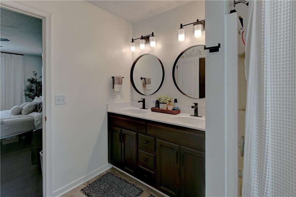 4523 Edgehill Street — photo 26