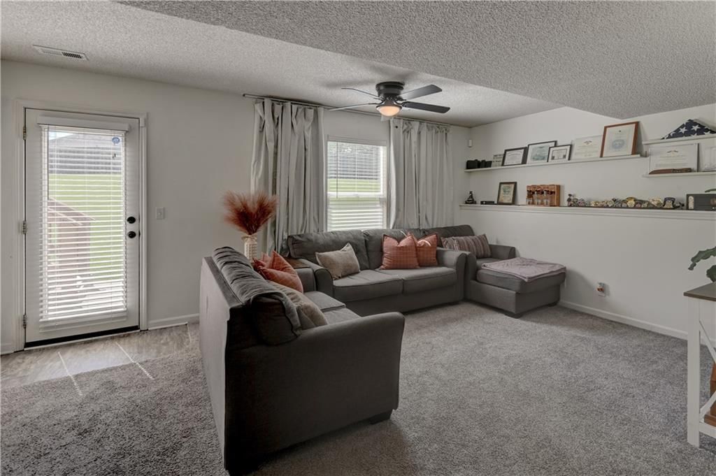 4523 Edgehill Street — photo 30