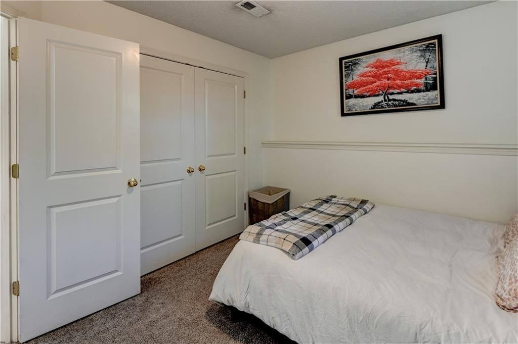 4523 Edgehill Street — photo 34