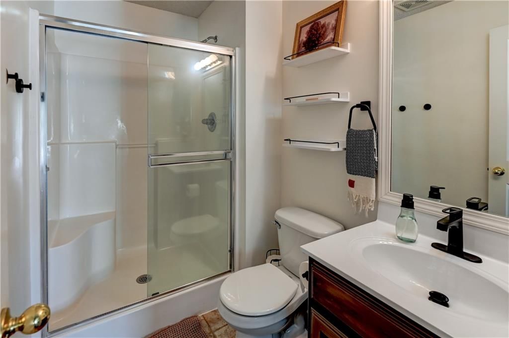 4523 Edgehill Street — photo 36