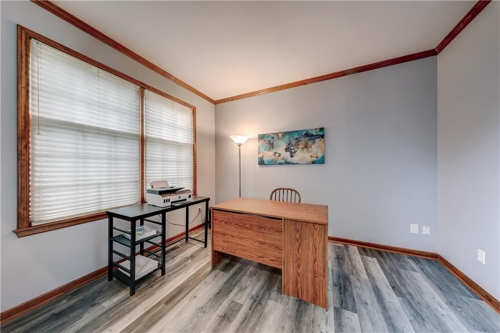 13842 W 110th Street — photo 3