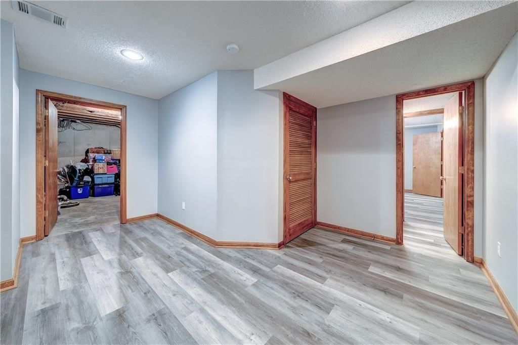 13842 W 110th Street — photo 27