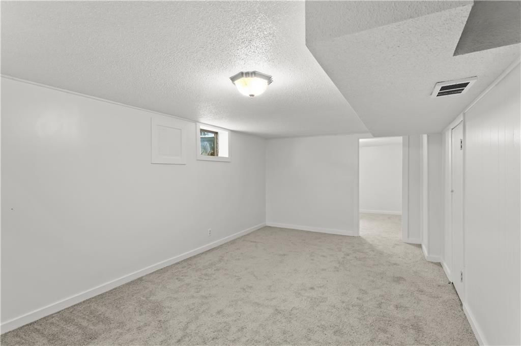 8347 Mackey Street — photo 18