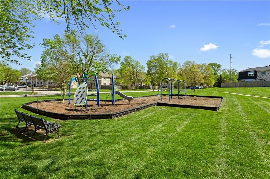 8347 Mackey Street — photo 22