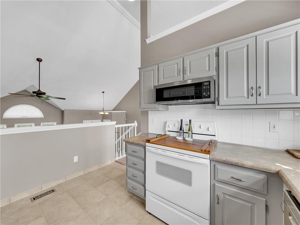 18304 W 161st Terrace — photo 16